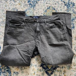 GAP Men’s Athletic Fit Jean - 36x30.